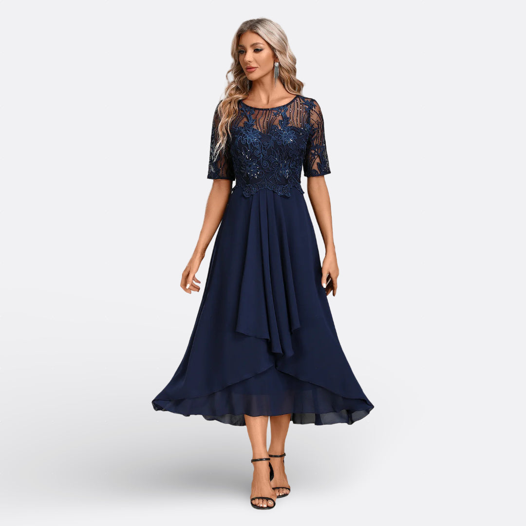Mariana - Lace Dress with Short Sleeves