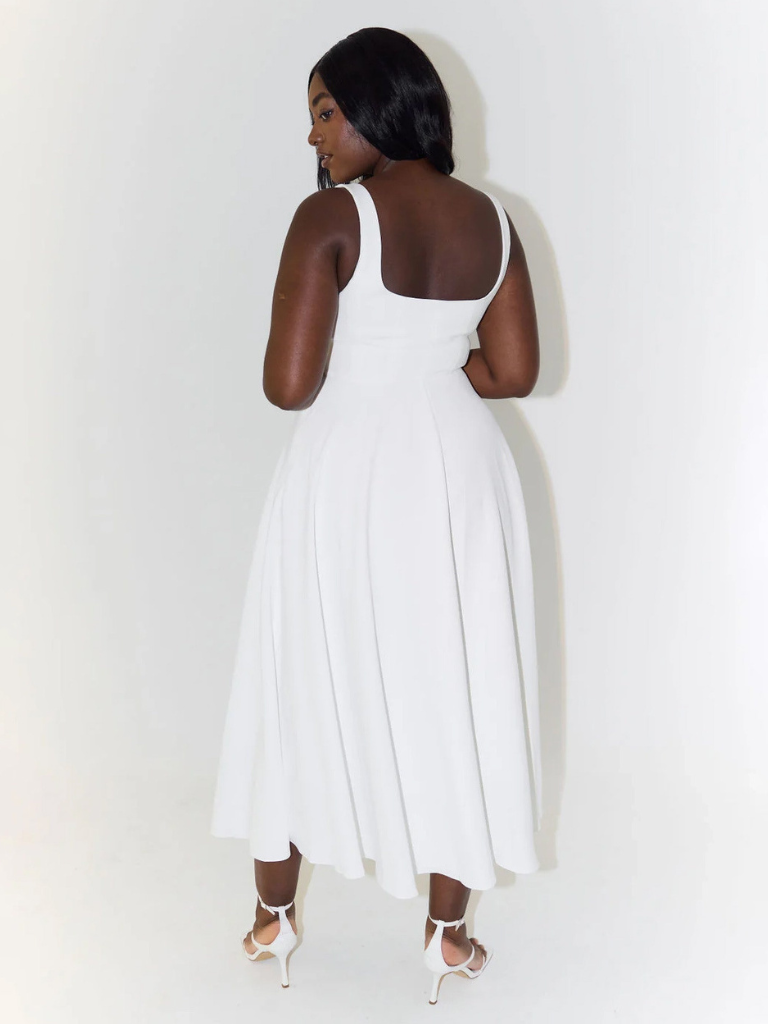 SVEA | Elegantes Midikleid mit eckigem Ausschnitt
